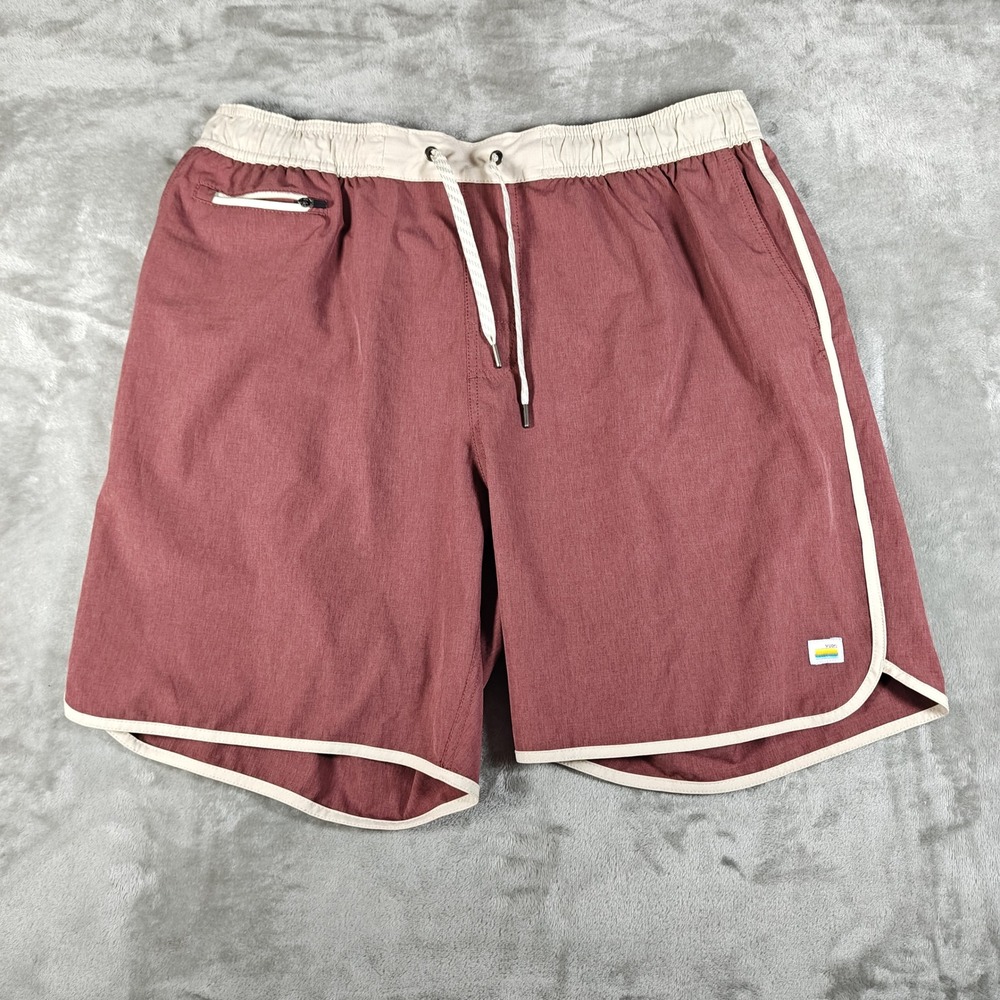 Vuori Cruise Boardshorts Mens XL Red Heathered 4-Way Stretch Scalloped Hem